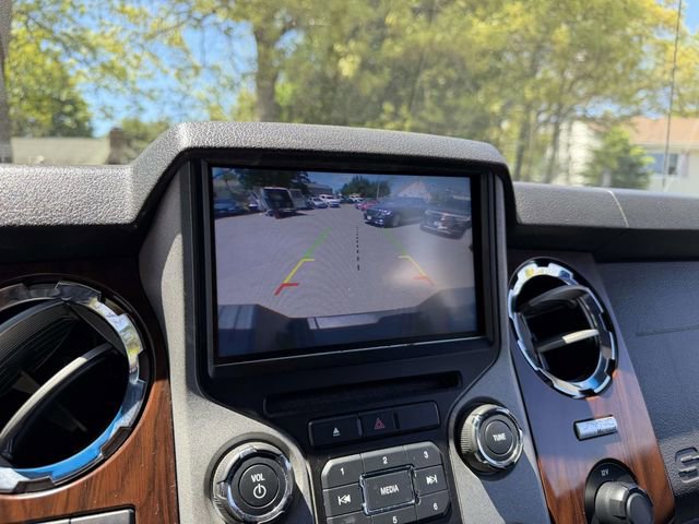 Used 2013 Ford F250 Lariat w/ Lariat Interior Pkg AWD/4WD image 32