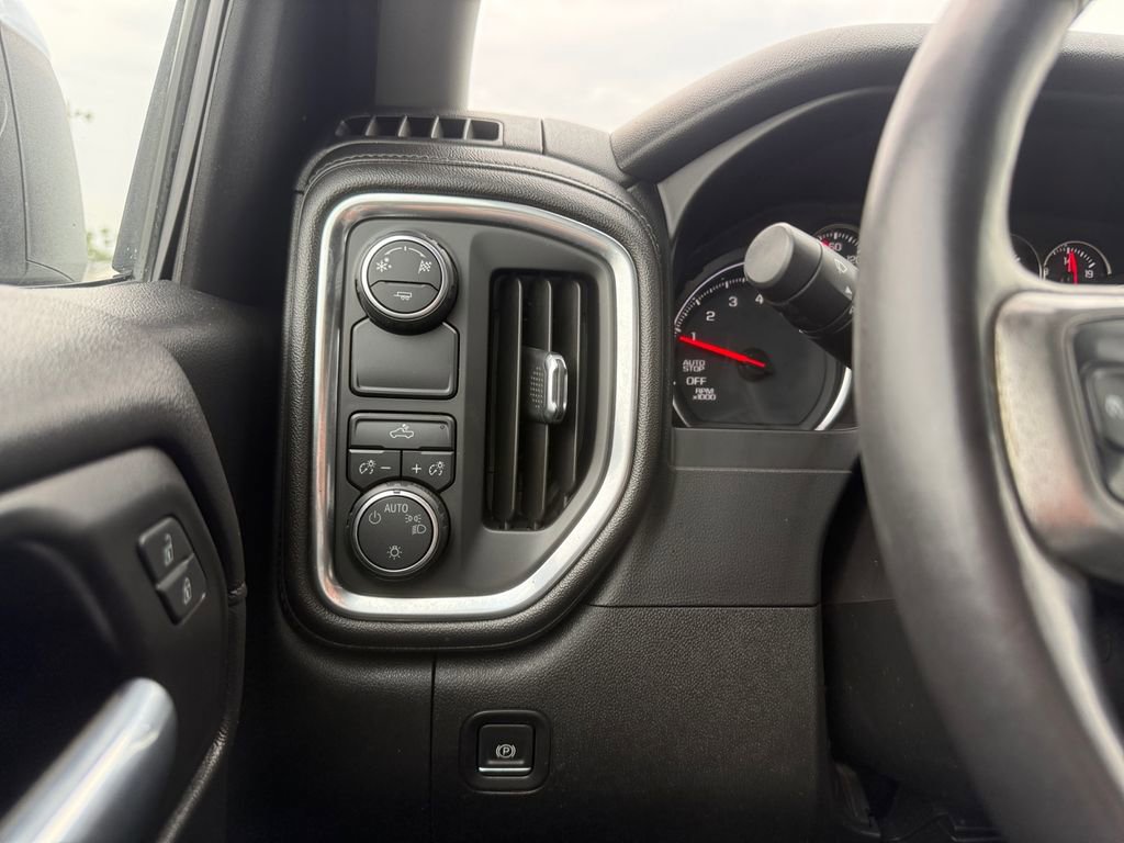 Used 2019 Chevrolet Silverado 1500 LT w/ All-Star Edition image 22