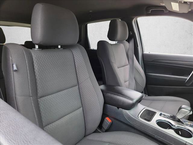 Used 2019 Jeep Grand Cherokee Laredo RWD image 15