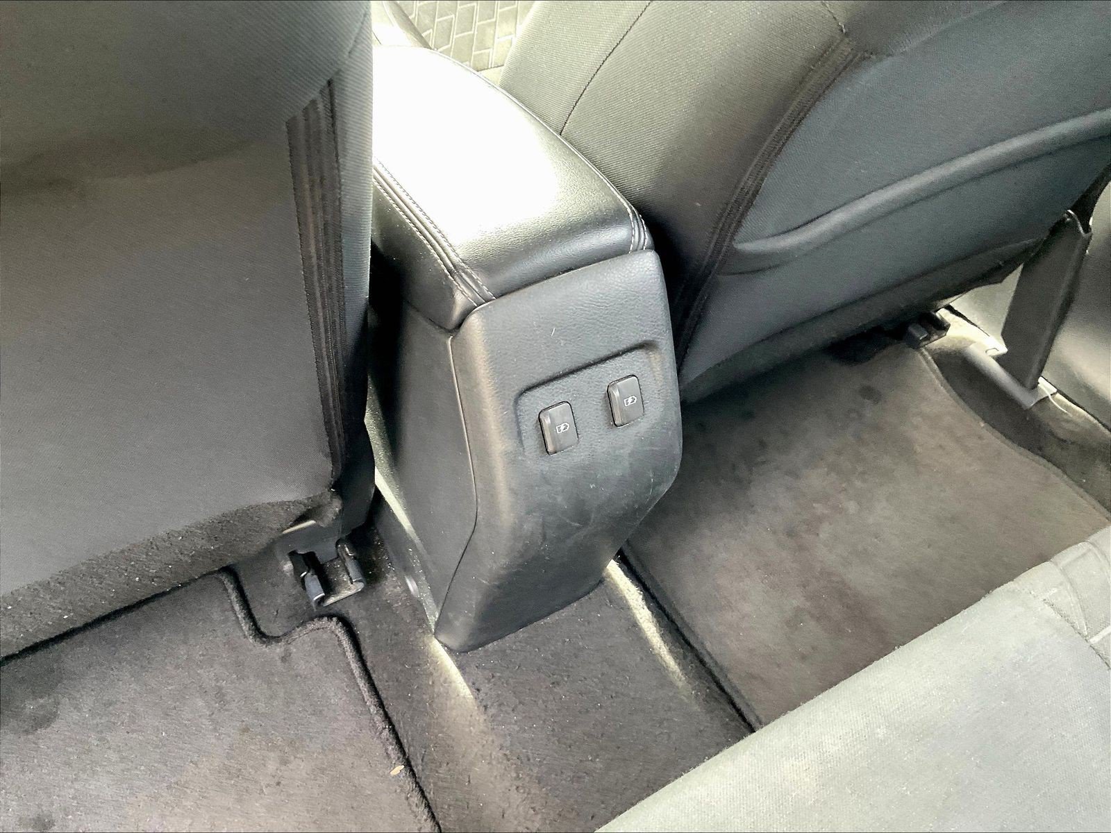 Used 2023 Nissan Kicks SV FWD image 10