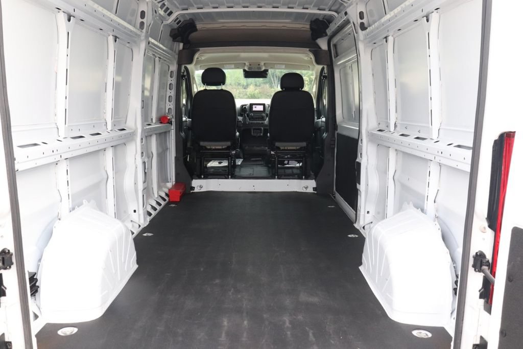 Used 2024 RAM ProMaster 2500 FWD image 25