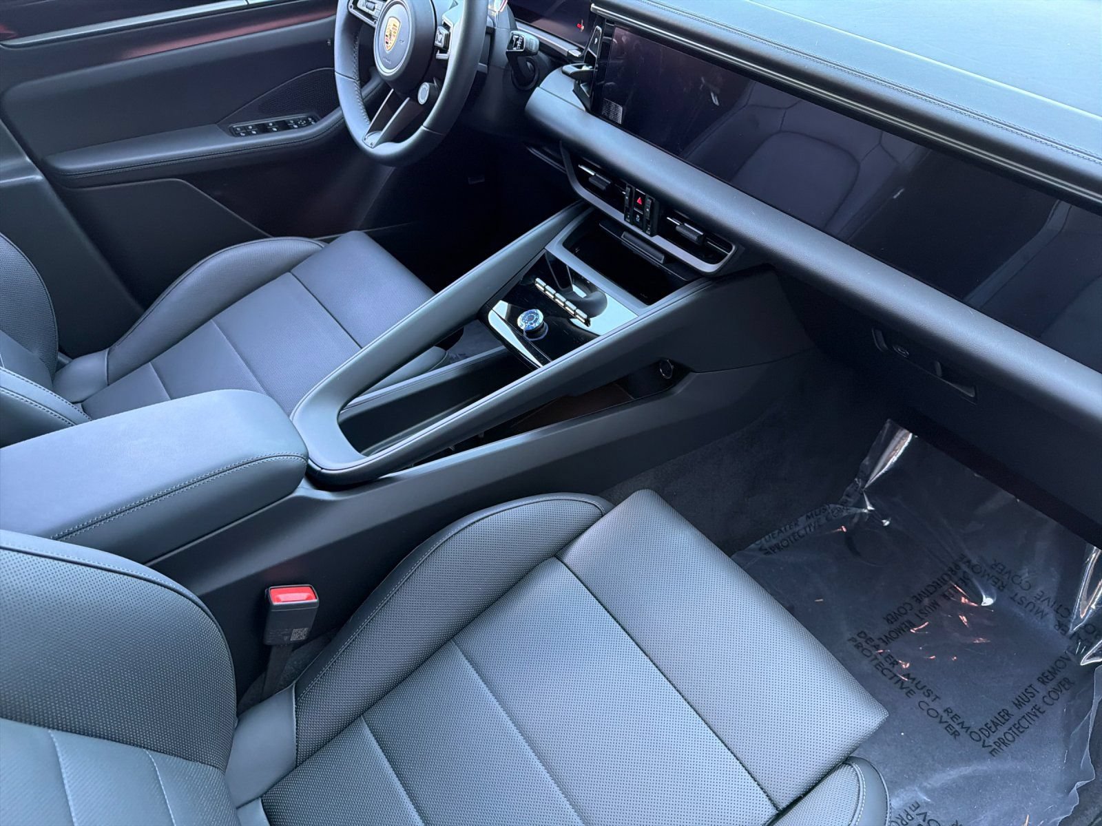 New 2026 Porsche Macan 4 Electric AWD/4WD image 15