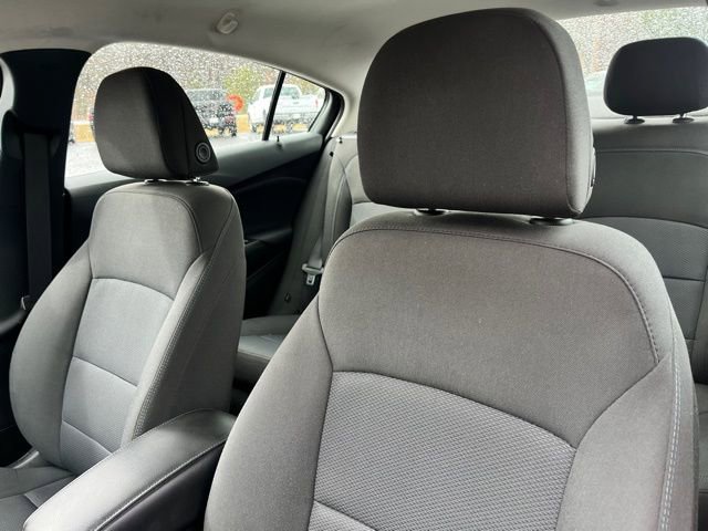 Used 2018 Chevrolet Cruze LT image 5