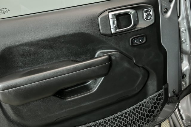 Used 2018 Jeep Wrangler Unlimited Sport S image 9