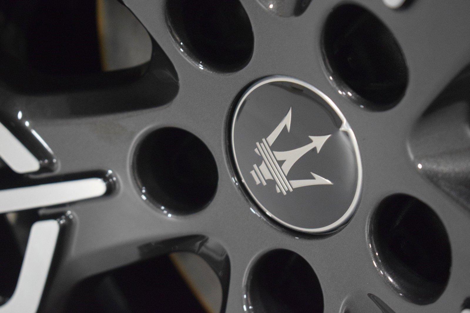 New 2024 Maserati Grecale GT image 17