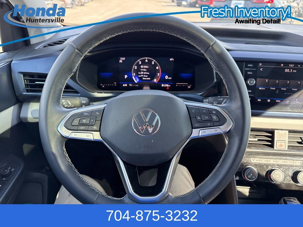 Used 2023 Volkswagen Taos SE w/ Panoramic Sunroof Package image 21