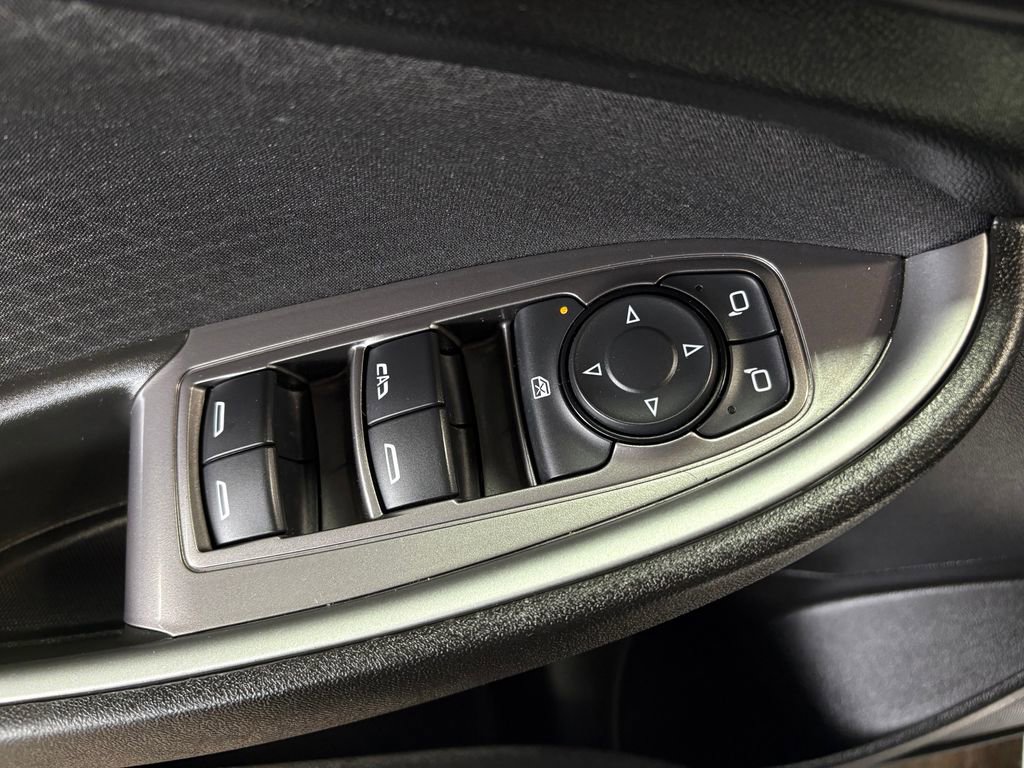 Used 2023 Chevrolet Malibu LT image 15