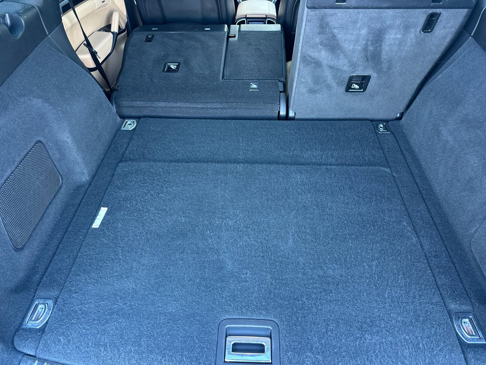 Used 2014 Porsche Cayenne Diesel AWD/4WD image 16