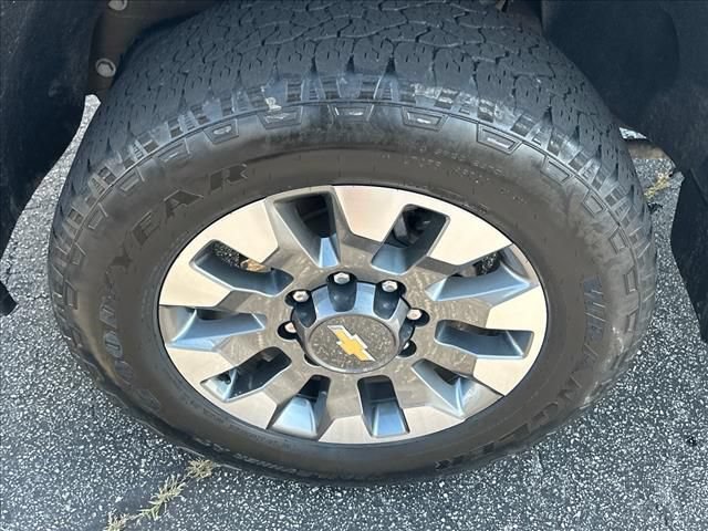 Certified 2022 Chevrolet Silverado 2500 Custom w/ Gooseneck/5TH Wheel Package AWD/4WD image 36