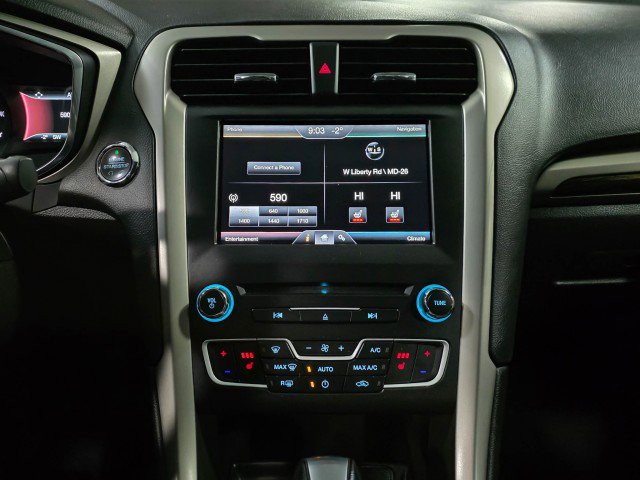 Used 2016 Ford Fusion SE w/ Equipment Group 202A image 25