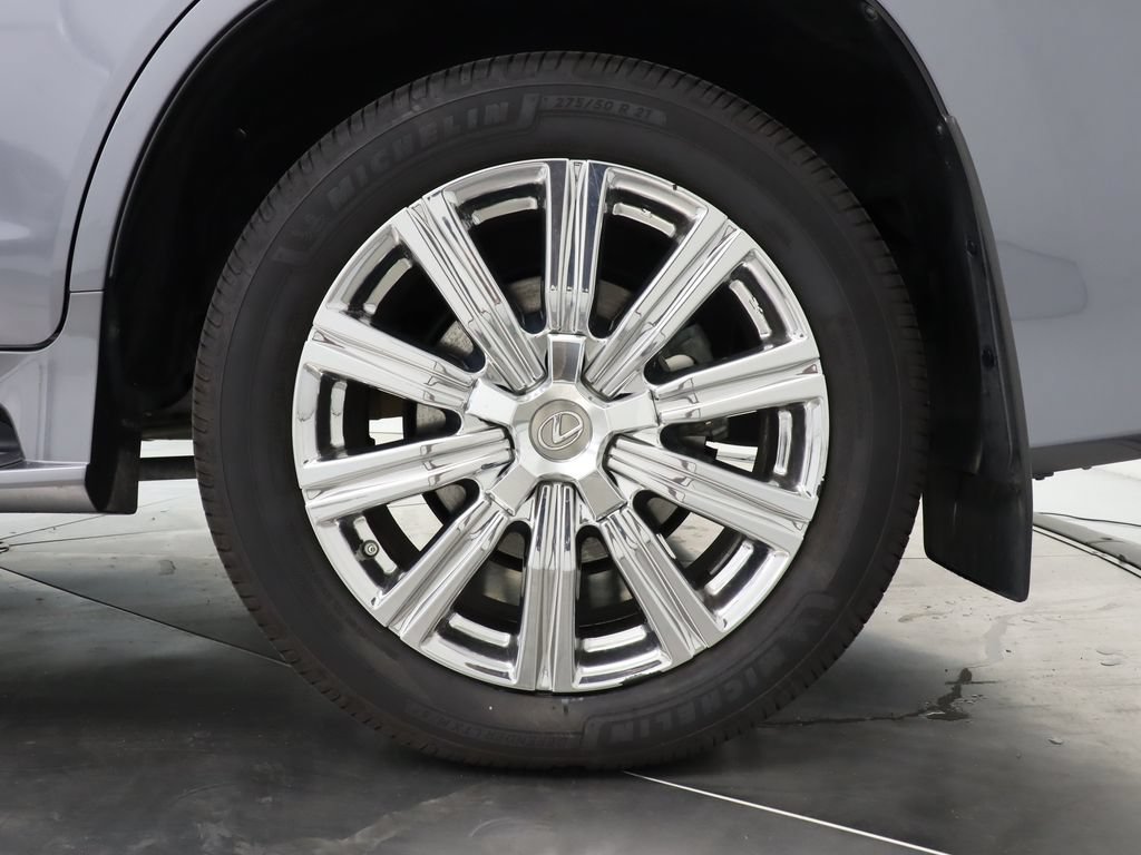 Used 2017 Lexus LX 570 4WD w/ Luxury Package image 47