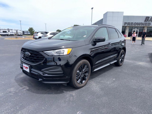 Used 2024 Ford Edge SE w/ Black Appearance Package AWD/4WD image 9