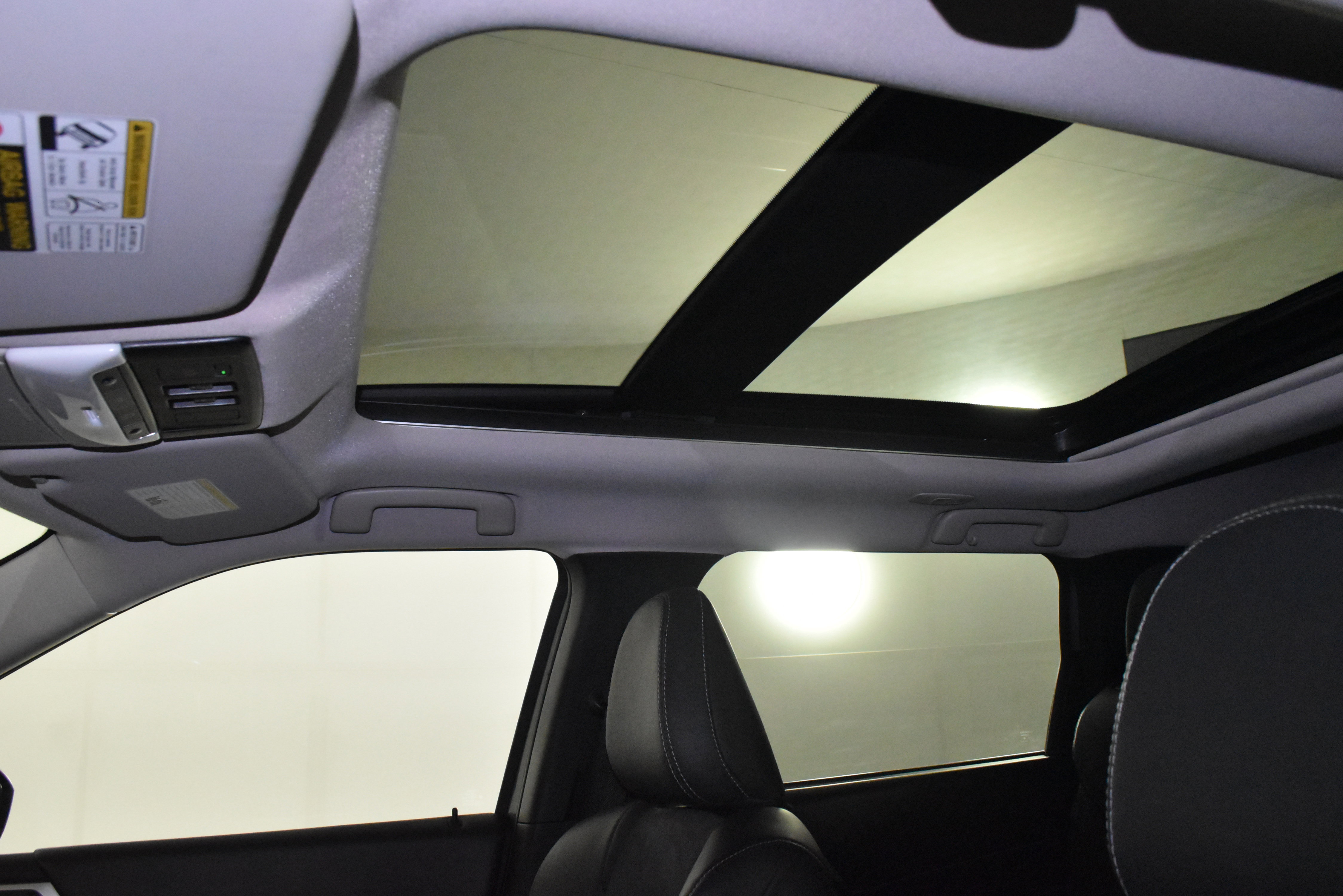 Used 2024 Mitsubishi Outlander SE image 37