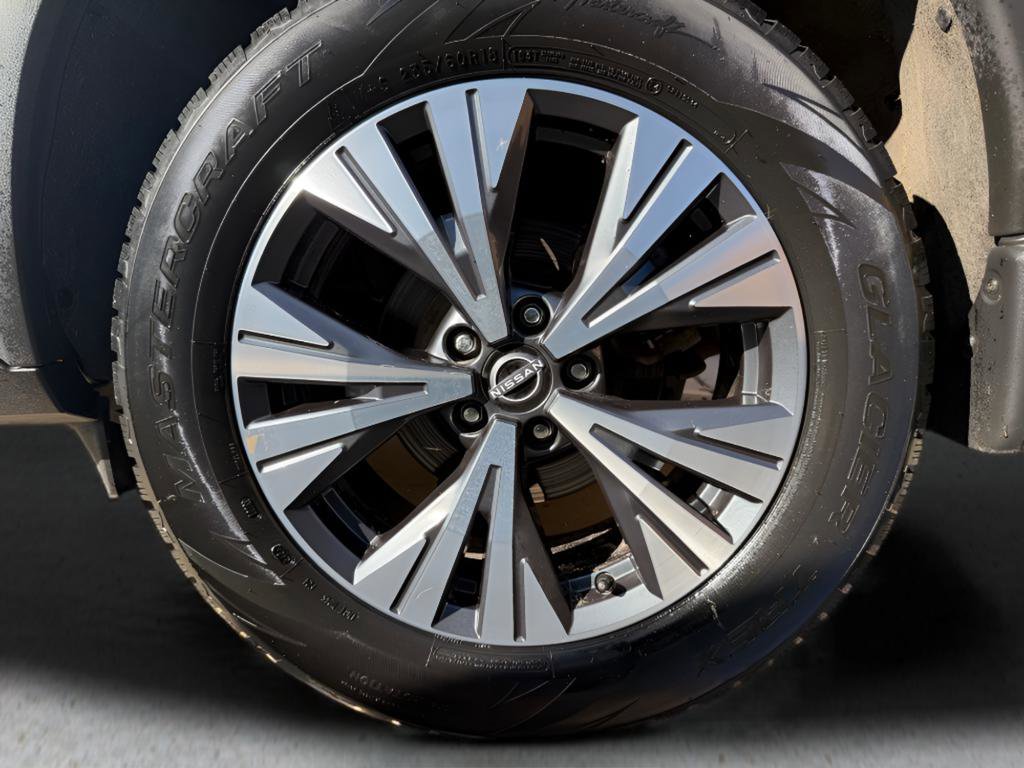 Certified 2022 Nissan Rogue SV image 27