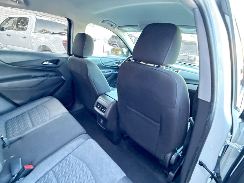 Used 2022 Chevrolet Equinox LT w/ Driver Convenience Package FWD image 30