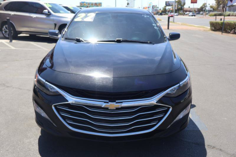 Used 2022 Chevrolet Malibu LT FWD image 2