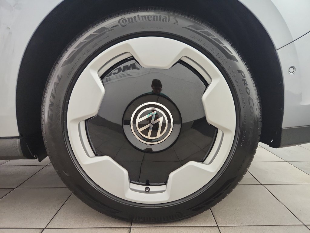 New 2025 Volkswagen ID. Buzz Pro S image 40