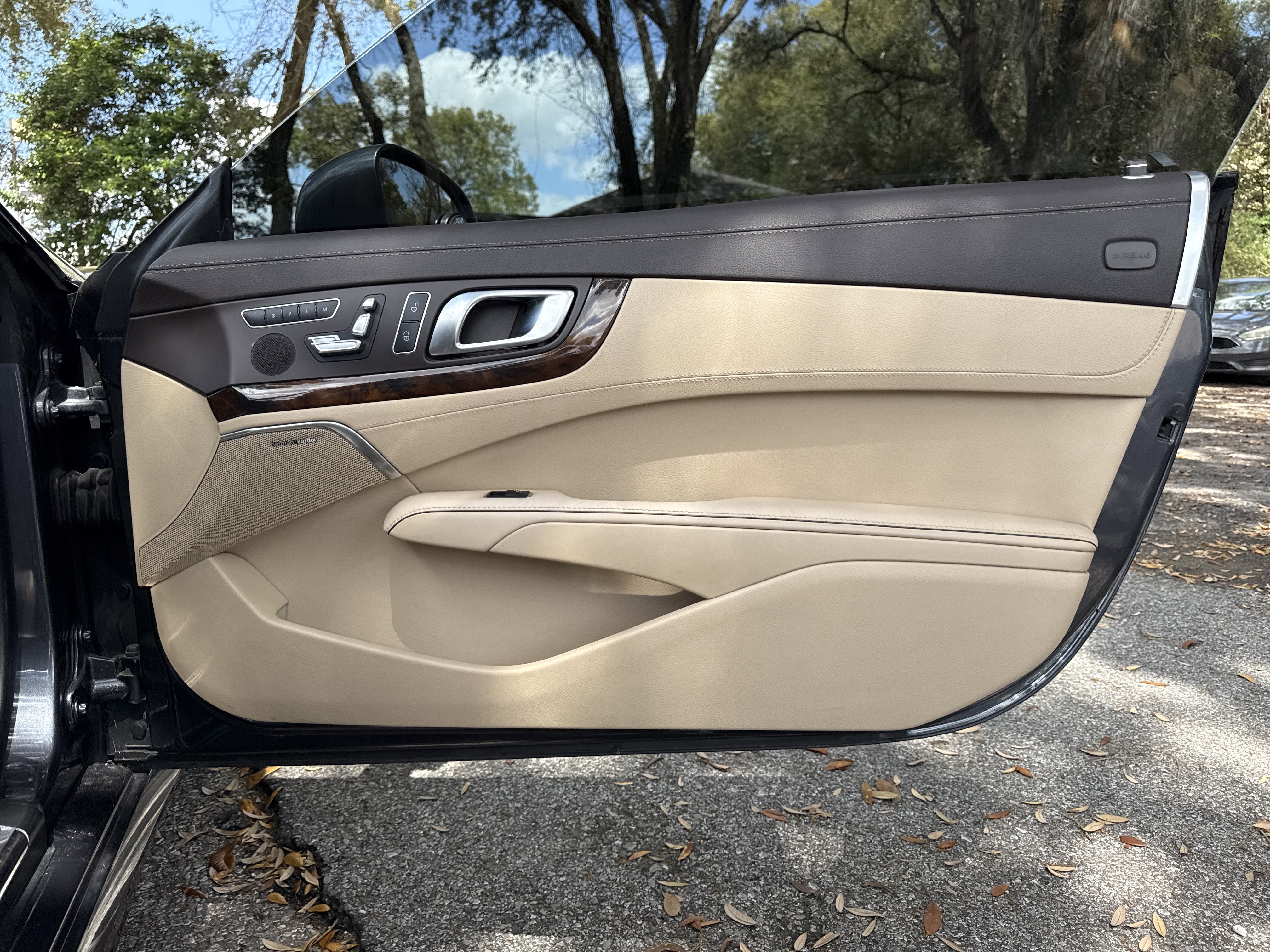 Used 2013 Mercedes-Benz SL 550 image 26