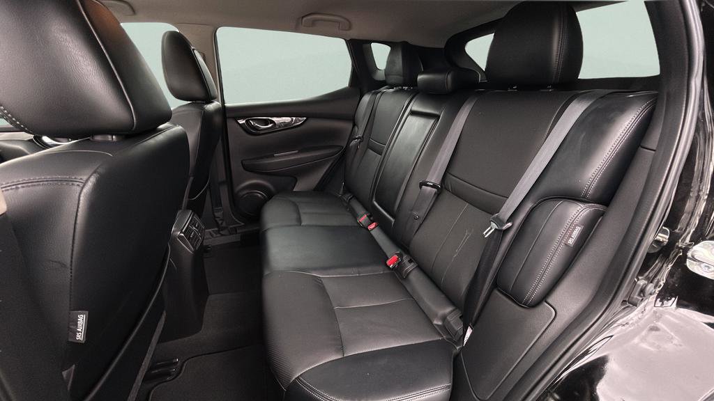 Used 2021 Nissan Rogue Sport SL w/ Premium Package image 13