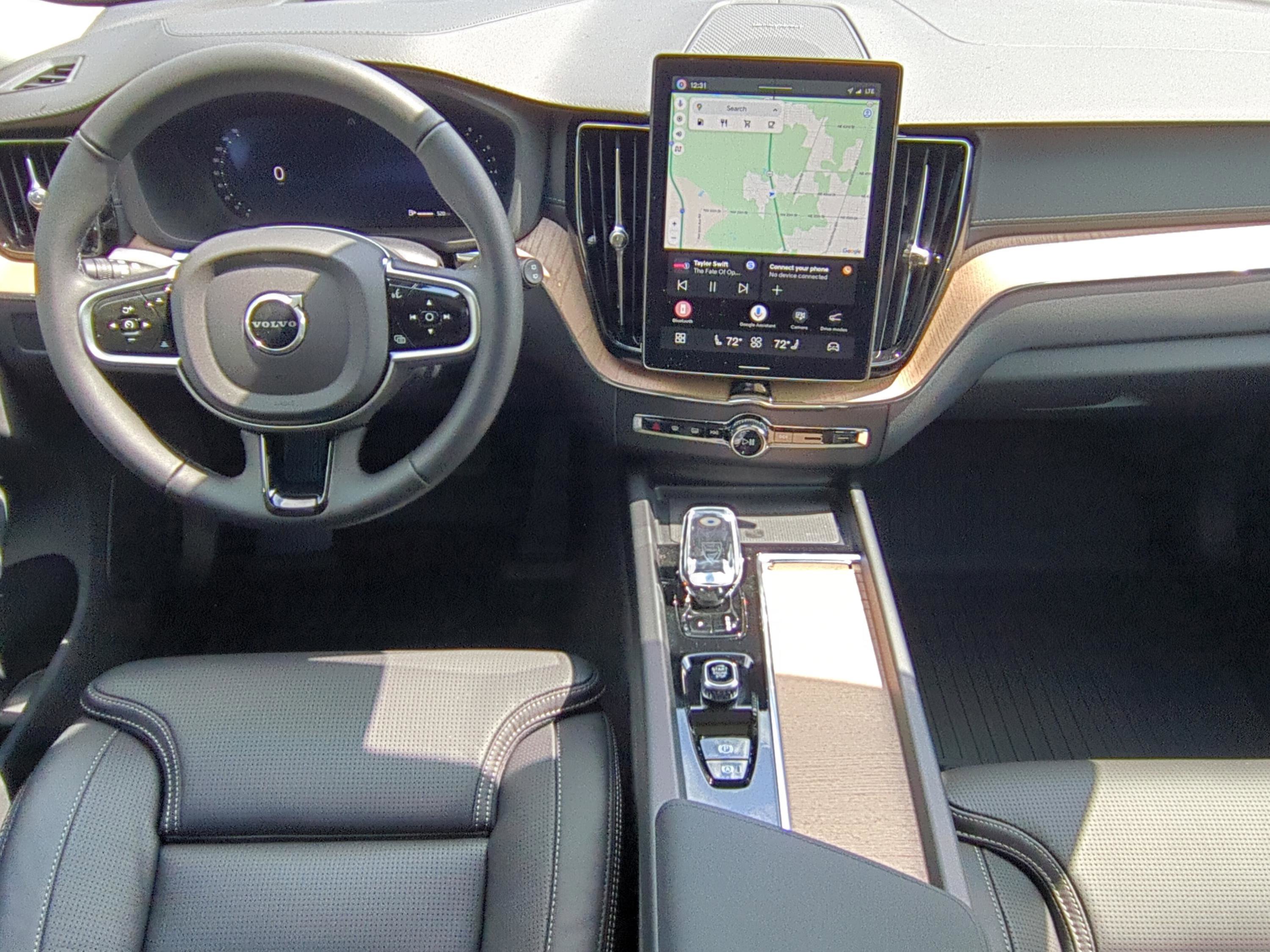 New 2026 Volvo XC60 B5 Ultra w/ Protection Package Premier image 13