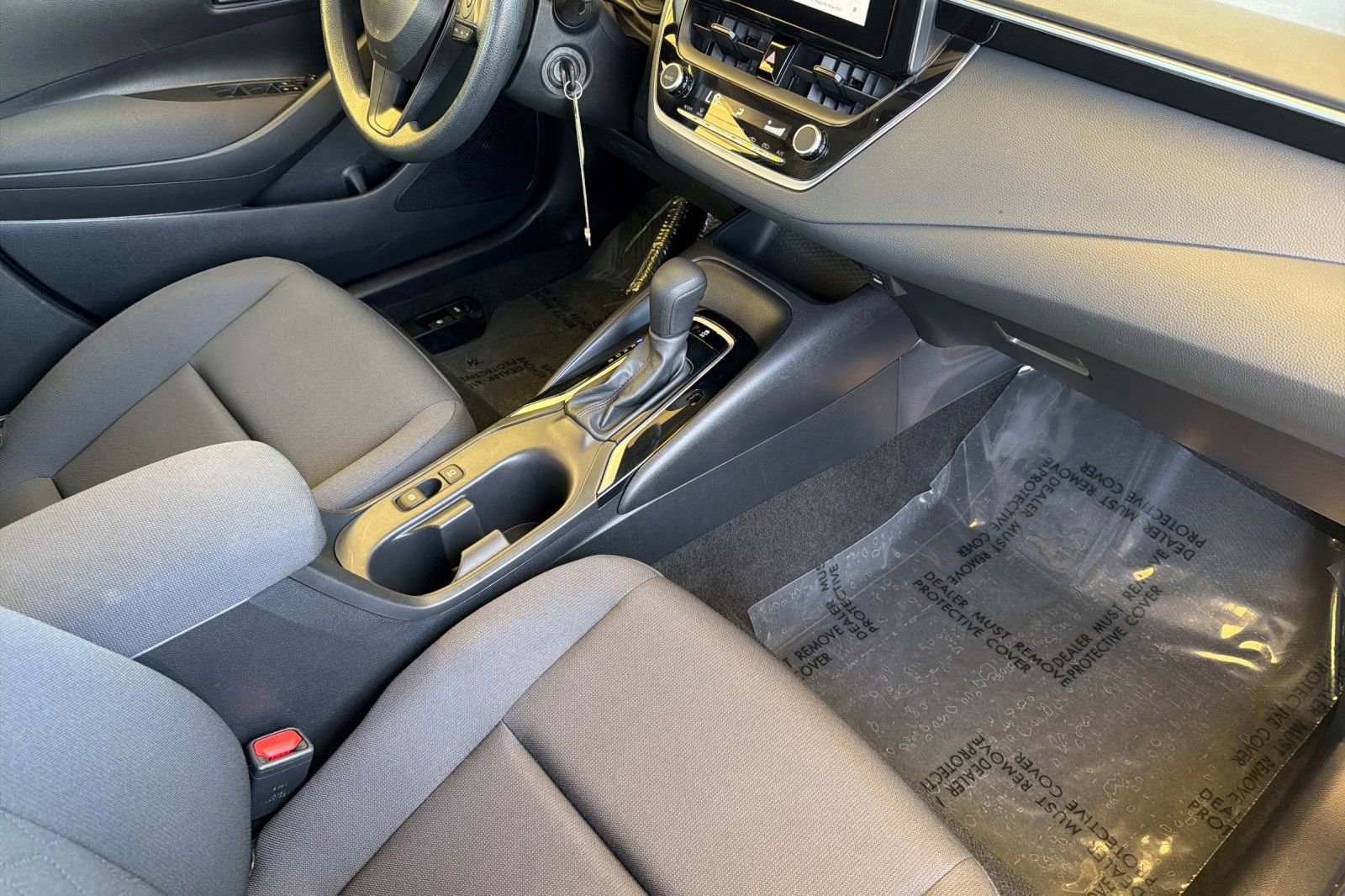 Used 2024 Toyota Corolla LE FWD image 18
