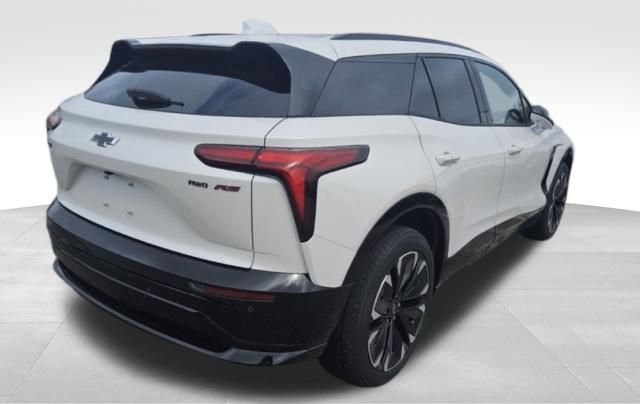 Used 2025 Chevrolet Blazer EV RS AWD/4WD image 4