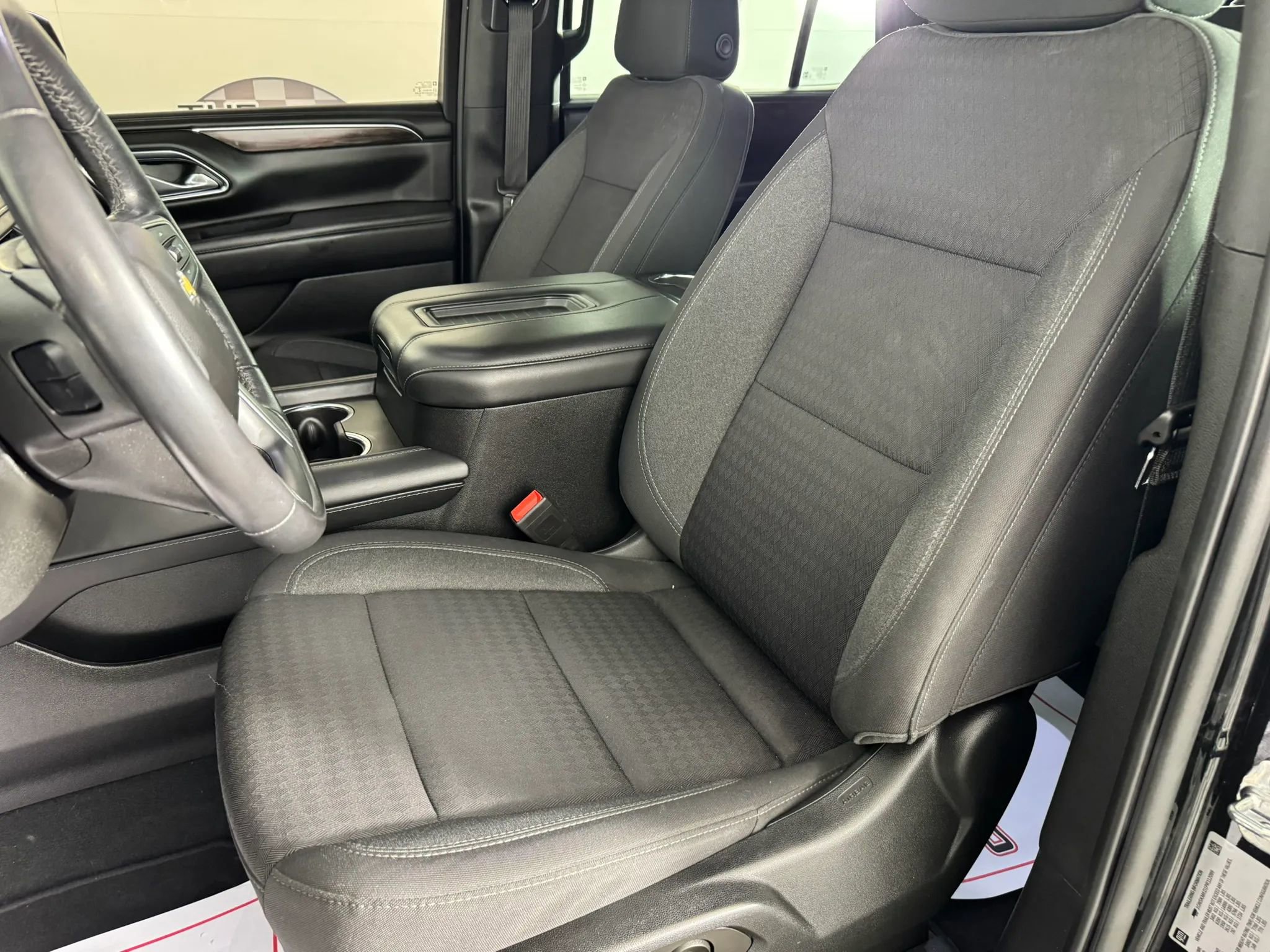 Used 2023 Chevrolet Tahoe LS AWD/4WD image 32
