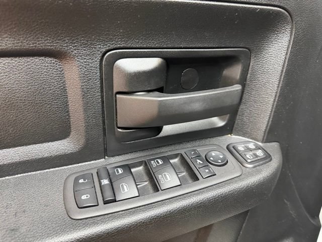 Used 2023 RAM 3500 Tradesman w/ Chrome Appearance Group AWD/4WD image 19