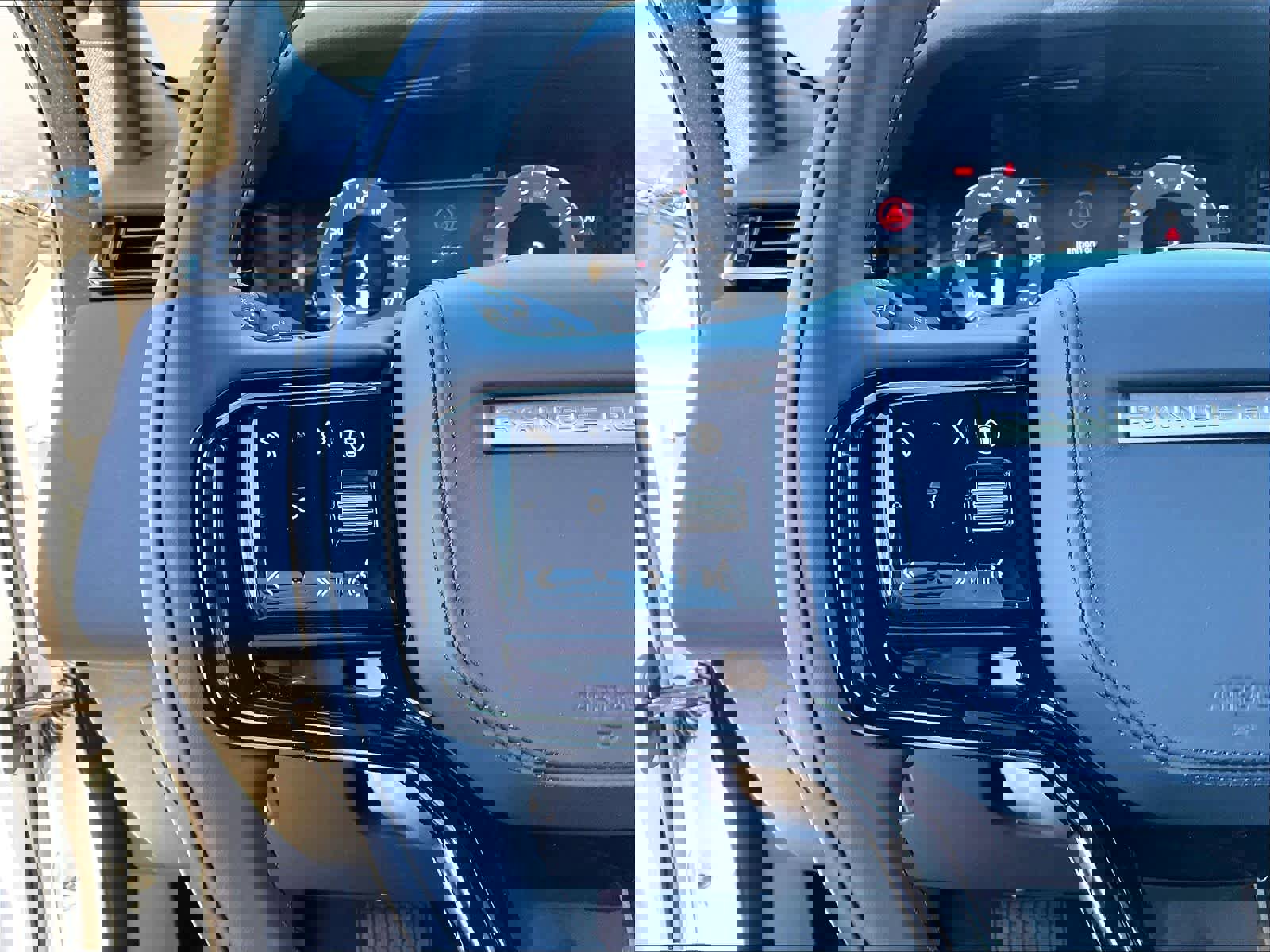 New 2026 Land Rover Range Rover Velar S image 17