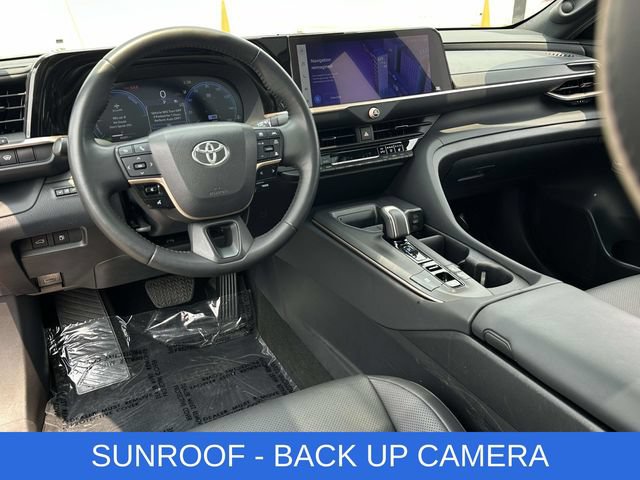 Used 2023 Toyota Crown AWD/4WD image 2