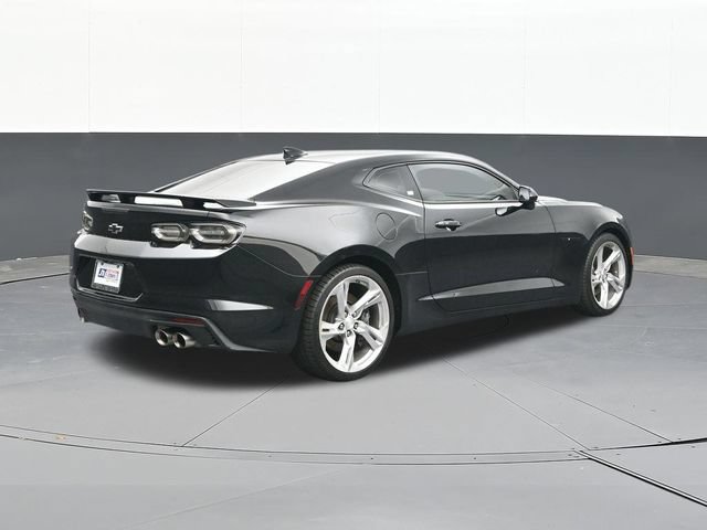 Used 2019 Chevrolet Camaro SS RWD image 14