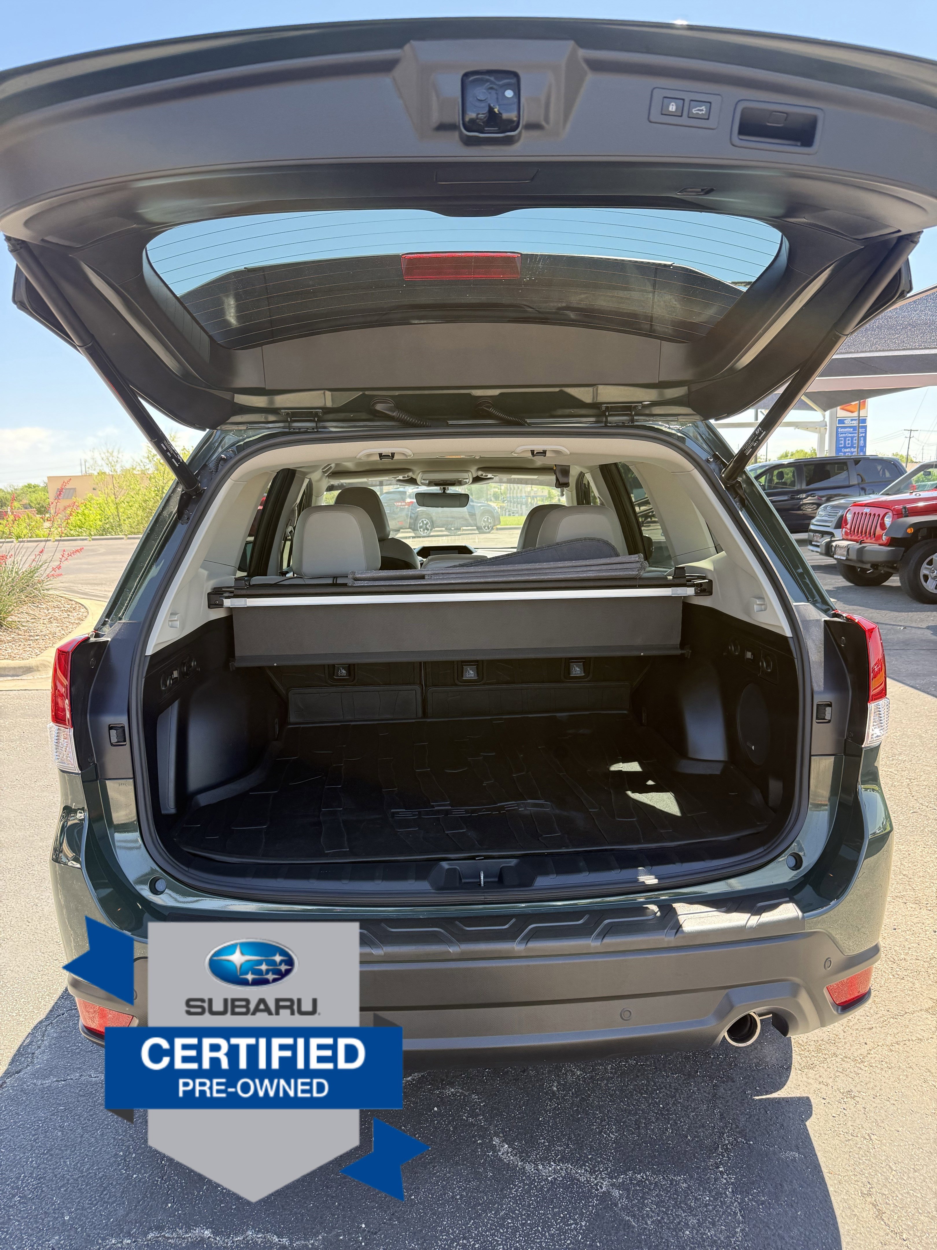 Used 2022 Subaru Forester Limited w/ Popular Package #2 AWD/4WD image 9