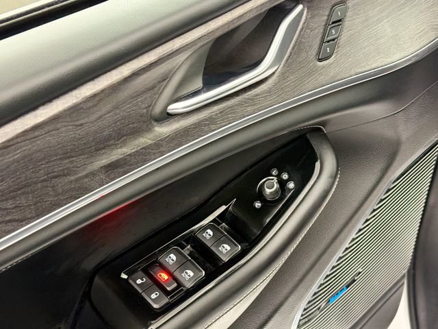 Used 2022 Jeep Grand Cherokee L Overland w/ Luxury Tech Group IV AWD/4WD image 18