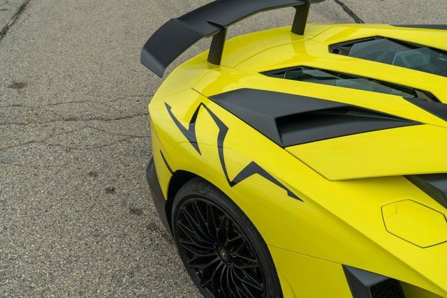 Used 2017 Lamborghini Aventador LP 750-4 Superveloce image 33