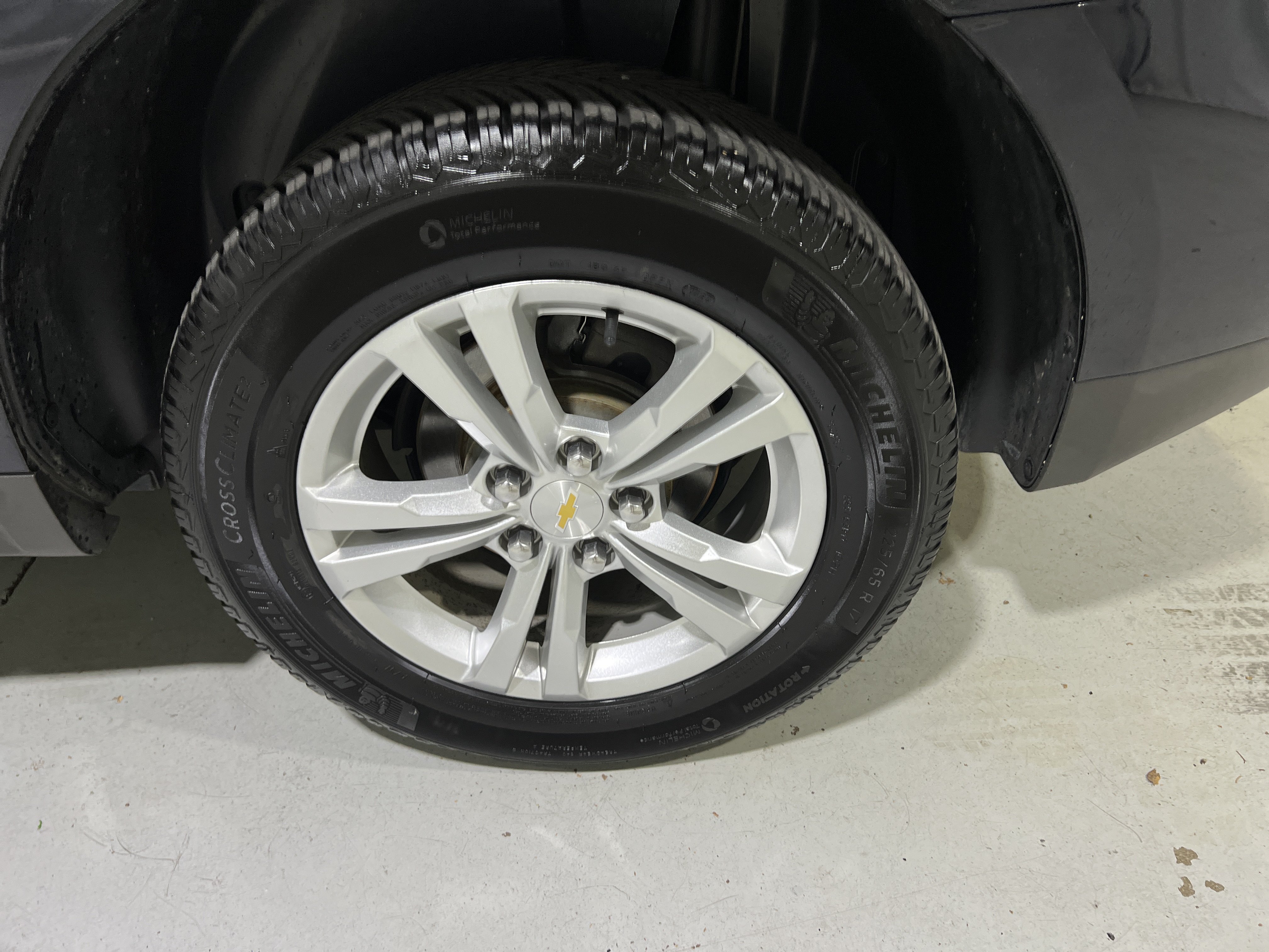 Used 2015 Chevrolet Equinox LT w/ Driver Convenience Package AWD/4WD image 13