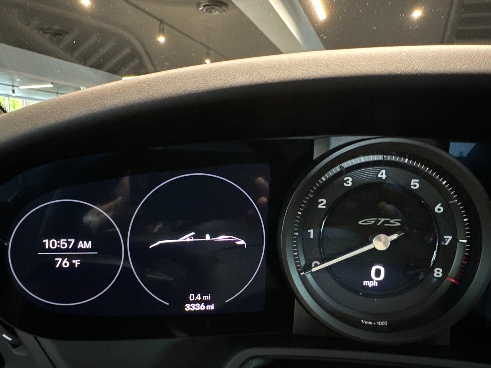 Used 2023 Porsche 911 Cabriolet image 17