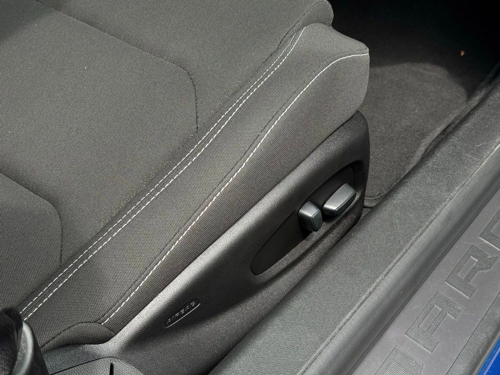 Used 2019 Chevrolet Camaro SS w/ LPO, Ground Effects Package image 18