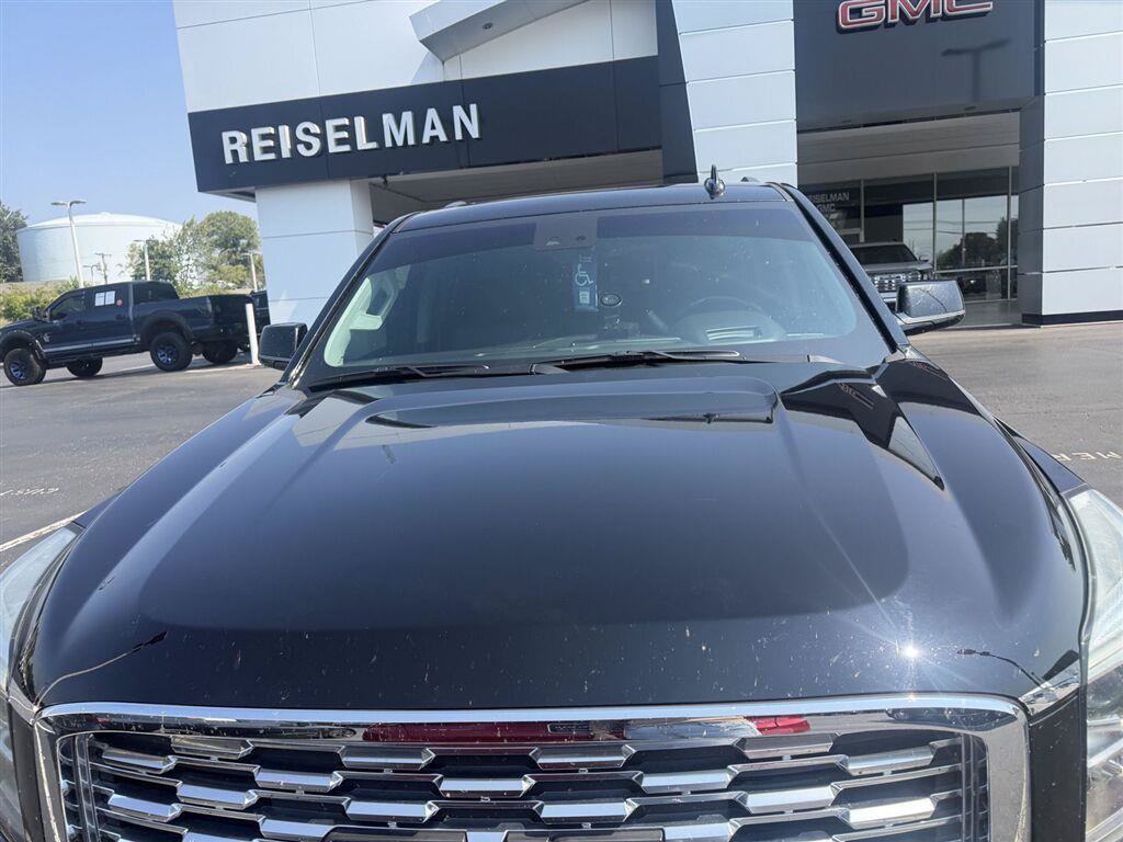 Used 2018 GMC Yukon XL Denali w/ Open Road Package AWD/4WD image 9