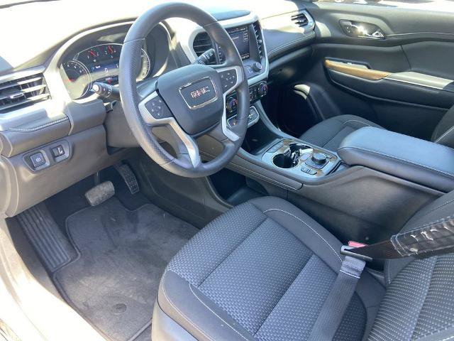 Used 2023 GMC Acadia SLE w/ Driver Convenience Package FWD image 6