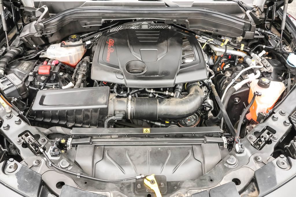 Used 2023 Alfa Romeo Stelvio Ti image 41
