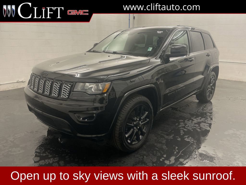 Used 2020 Jeep Grand Cherokee Altitude image 1