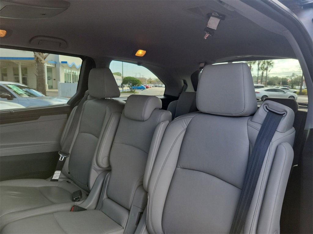Certified 2023 Honda Odyssey Touring image 17