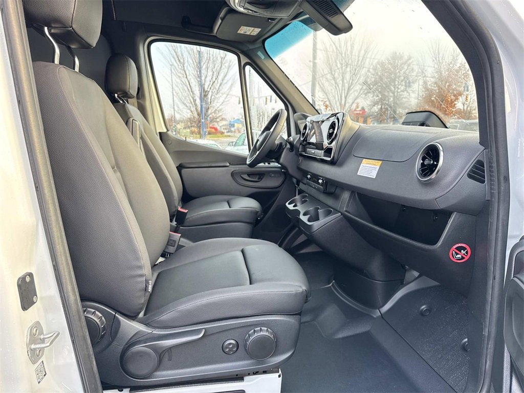 New 2026 Mercedes-Benz Sprinter 2500 image 11