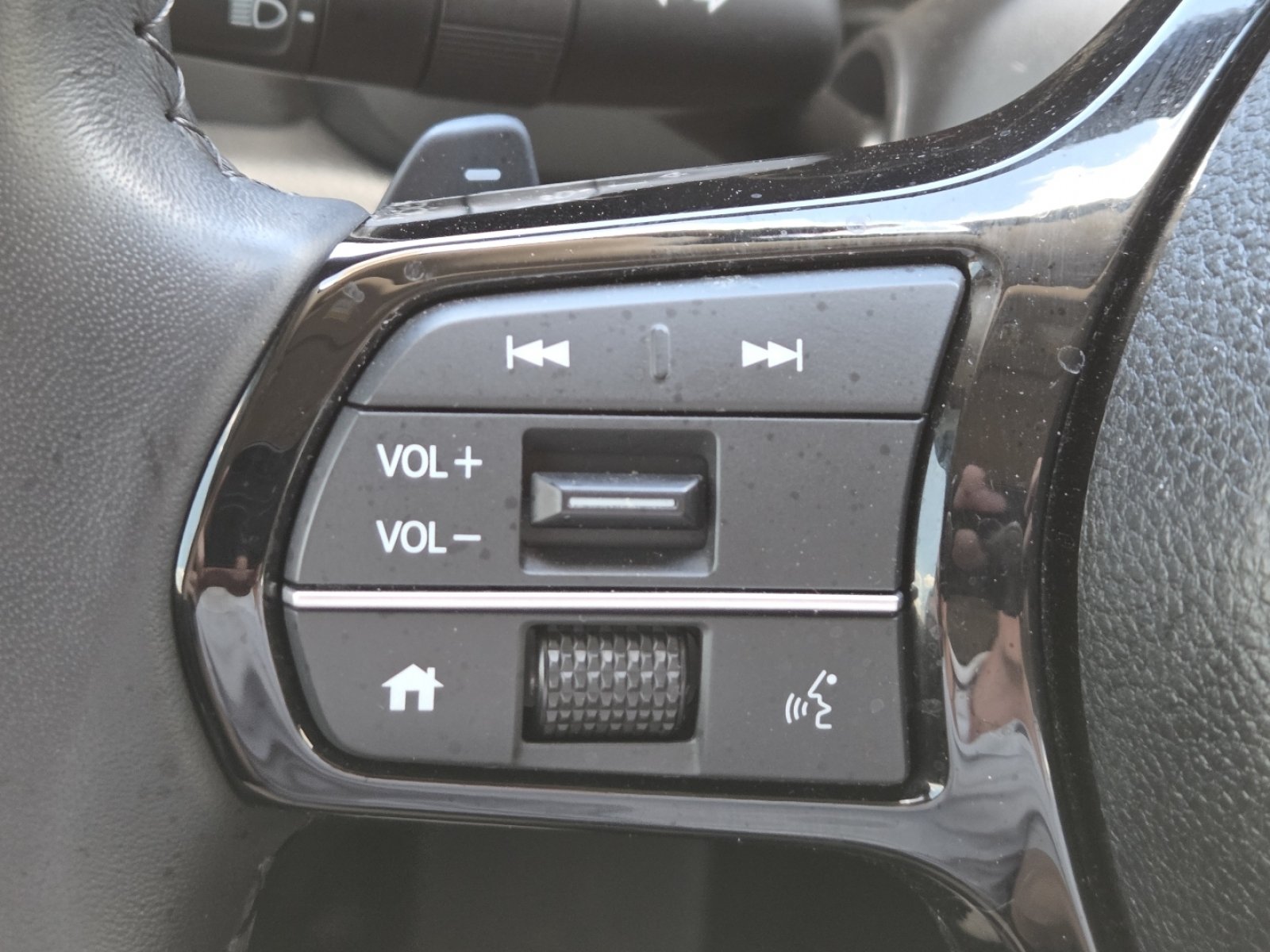 Used 2023 Honda Pilot Touring image 35