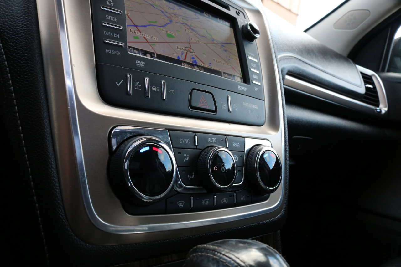 Used 2015 GMC Acadia Denali image 28