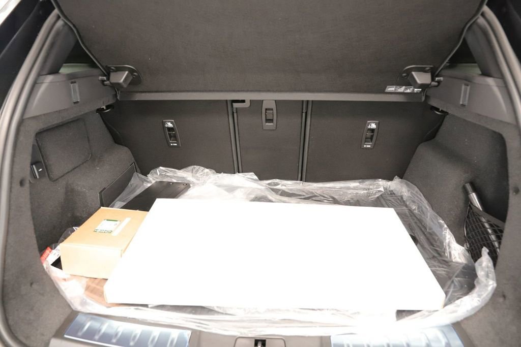 Used 2024 Land Rover Range Rover Evoque Dynamic SE image 21