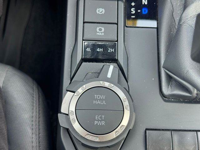 Certified 2024 Toyota Tacoma SR5 AWD/4WD image 25