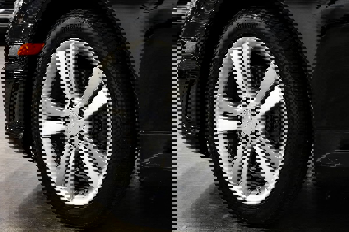 Used 2011 Mercedes-Benz SLK 300 image 43