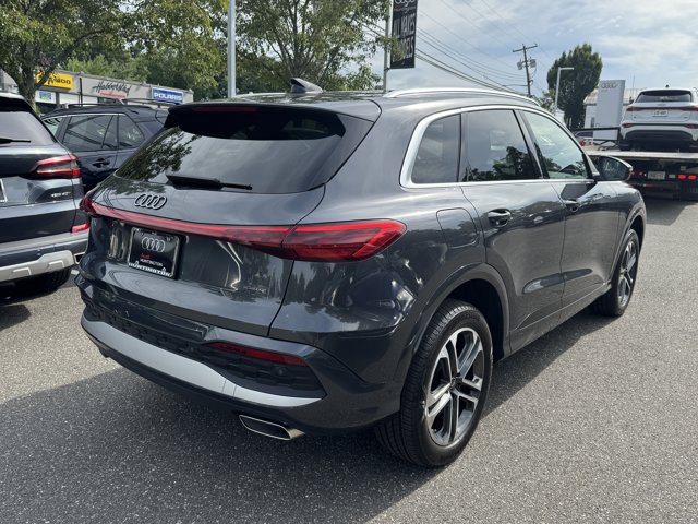 Used 2025 Audi Q5 Premium w/ Convenience Package AWD/4WD image 5
