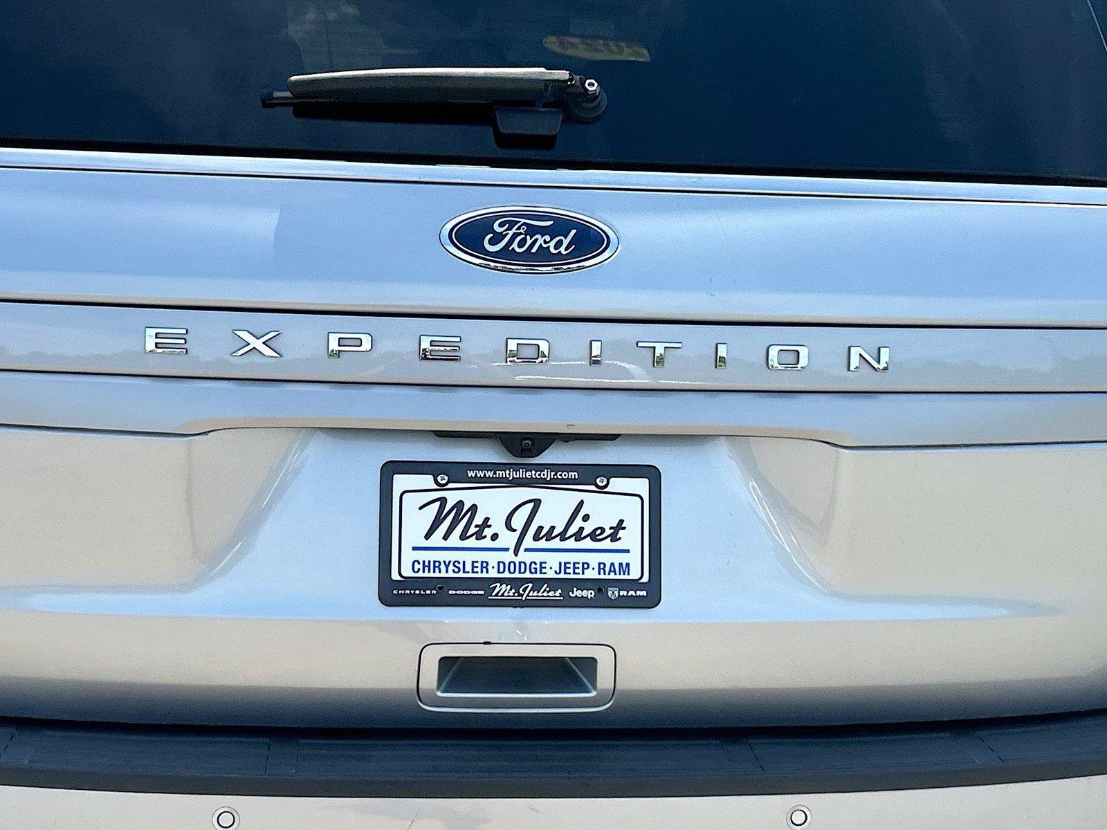 Used 2024 Ford Expedition XLT AWD/4WD image 12